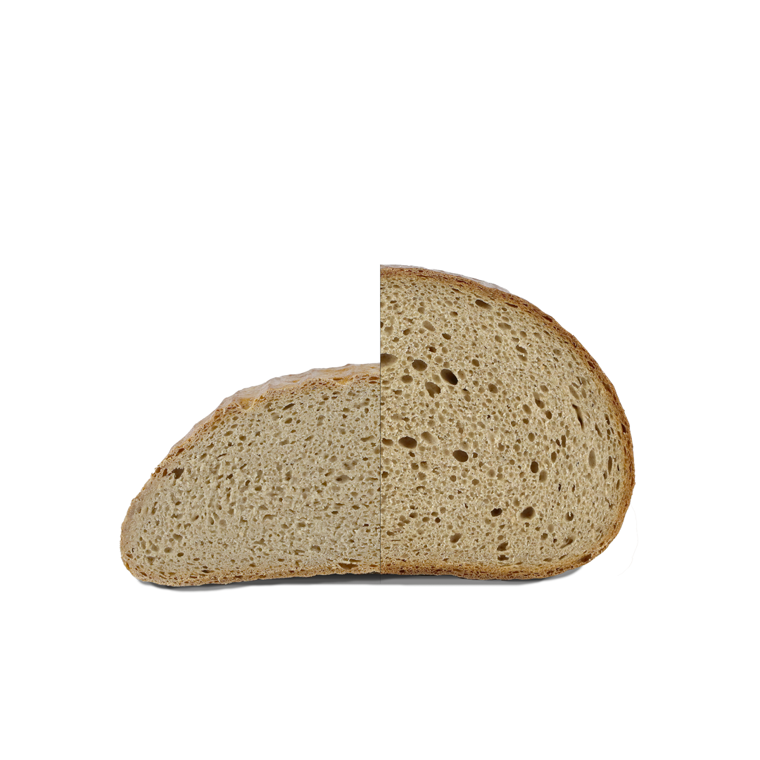Zwei halbierte Brote: links ohne Sauerteig, kompakte Krume; rechts mit Böcker Sauerteig, offene Porung und saftige Textur