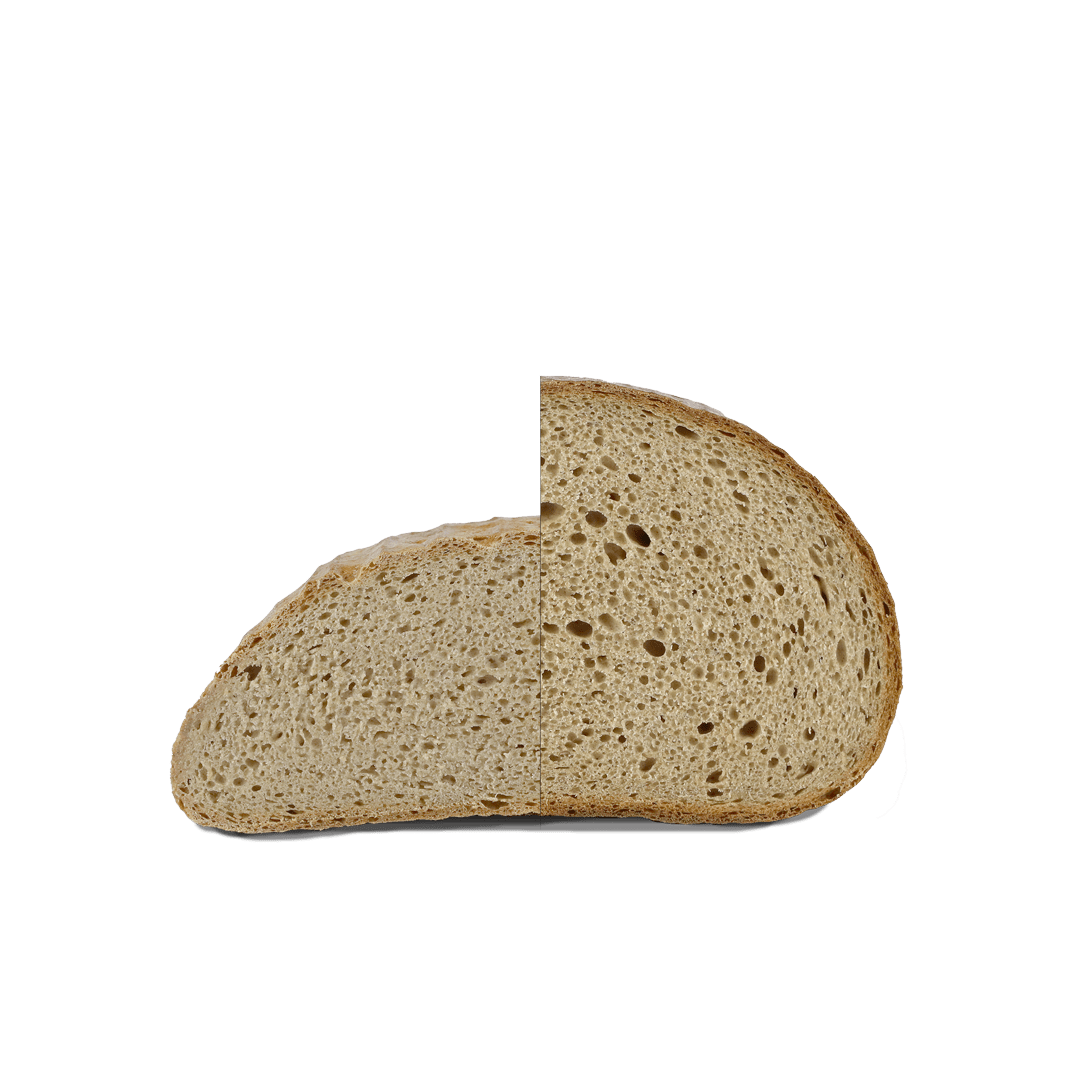 Two loaves cut in half: left without sourdough, compact crumb; right with Böcker sourdough, open pores and moist texture