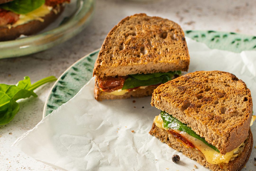 Pressefoto_BPURE_Vegane-Grilled-Cheese-Sandwiches_klein